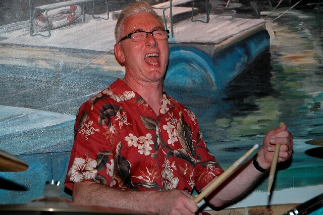 min 2006 06 11 guinguette mp 202